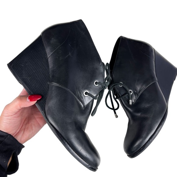 Cole Haan Womens 10 B Wedge Leather Lace Up Ankle Booties Boots Black - Picture 1 of 12